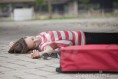 /album/photogallery/unconscious-woman-asphalt-road-10872647-jpg/